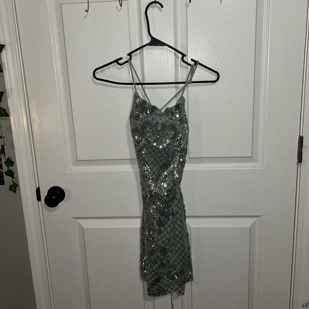 Windsor homecoming dress